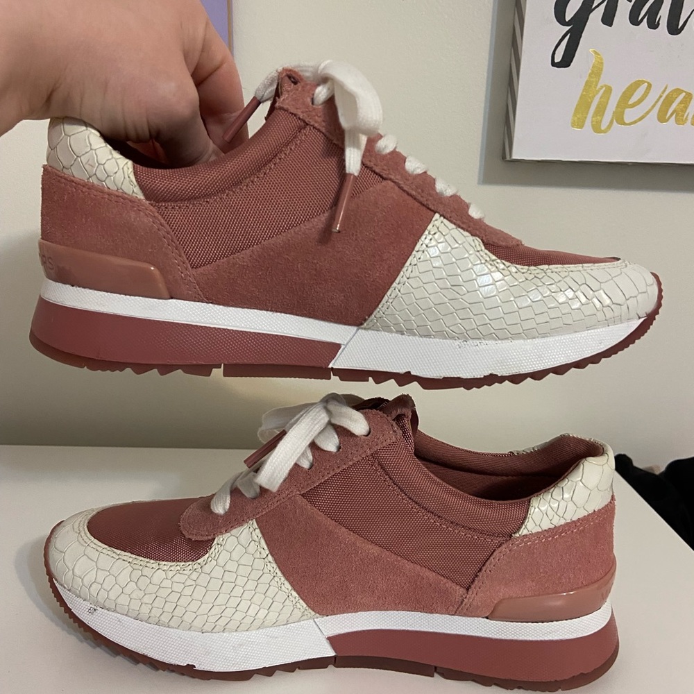 Michael Kors Allie trainer shoes - Picture 4 of 11